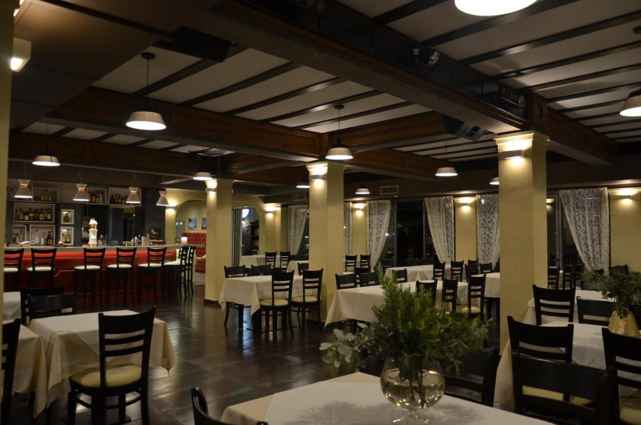 Apolafsi Aparthotel Ликсури Екстериор снимка