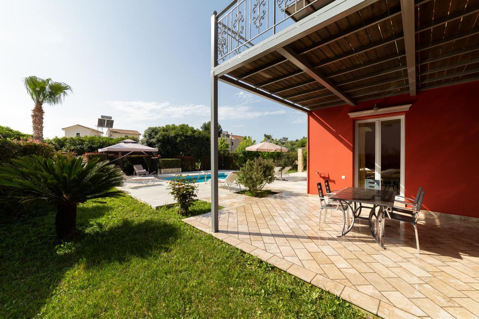 Apolafsi Aparthotel Ликсури Екстериор снимка